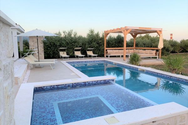 Swimming pool - Holiday home Trogir